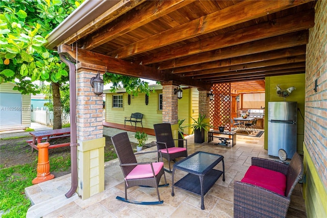 view of patio featuring an outdoor hangout area