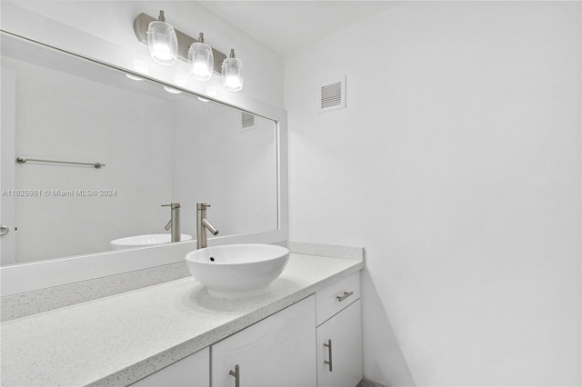 1200 W Ave Unit 515, Miami Beach, FL 33139 - bathroom featuring vanity