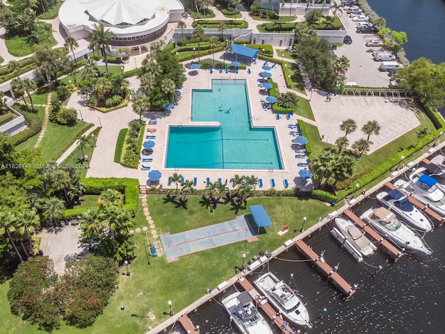 bird's eye view with a water view