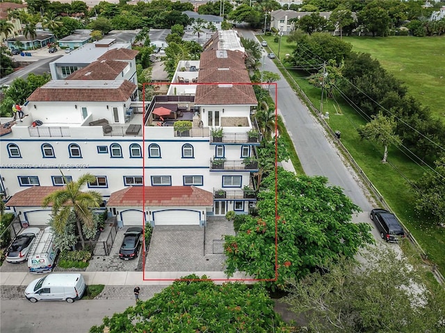 645 NE 9th Ave, Fort Lauderdale, FL 33304 - aerial overview of property's location featuring property parcel outlined