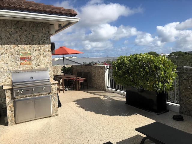 645 NE 9th Ave, Fort Lauderdale, FL 33304 - view of patio featuring area for grilling