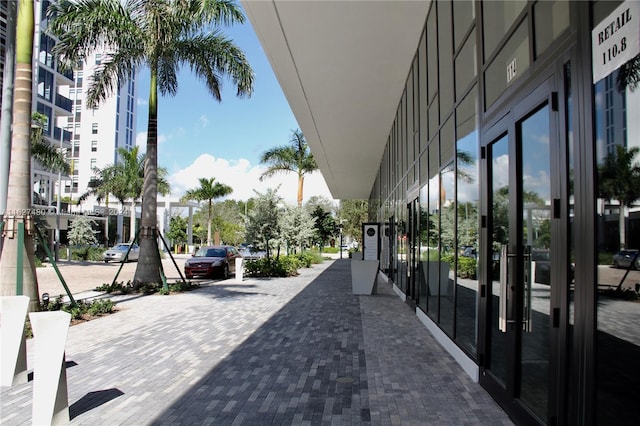 2960 NE 207th St Unit 602, Aventura, FL 33180 - photo 2