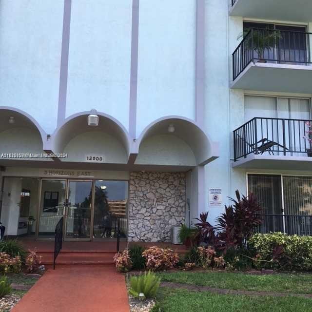 12500 NE 15th Ave Unit 207, North Miami, FL 33161 - view of building exterior