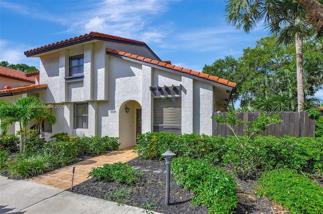 view of mediterranean / spanish-style home