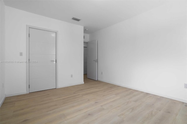 unfurnished bedroom featuring light hardwood / wood-style flooring