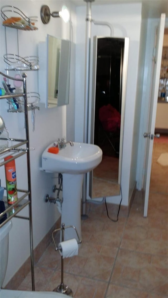 bathroom featuring tile patterned floors