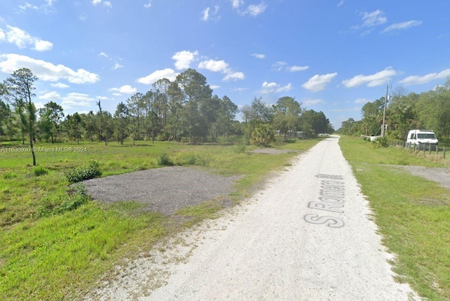 Listing photo 2 for 330 S Romero St, Clewiston FL 33440