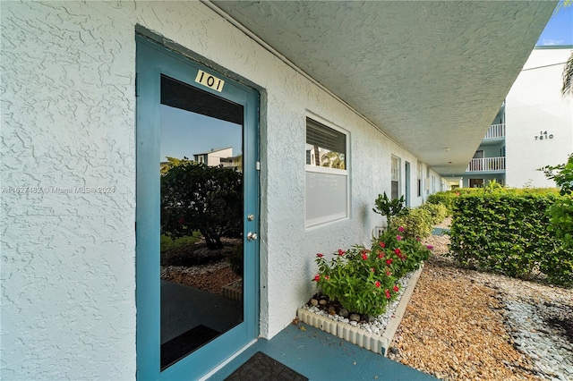 view of entrance to property