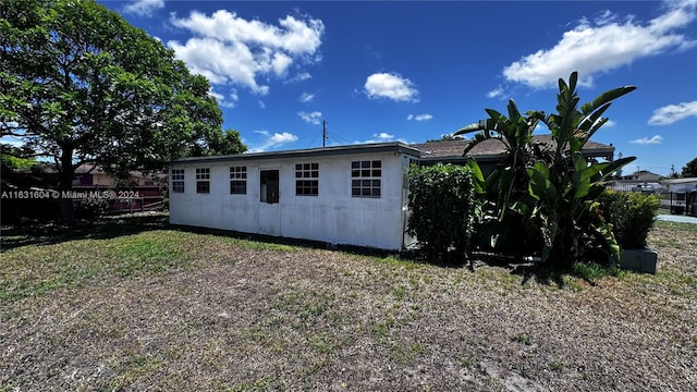 view of property exterior