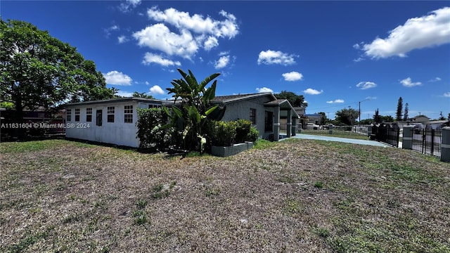 view of property exterior