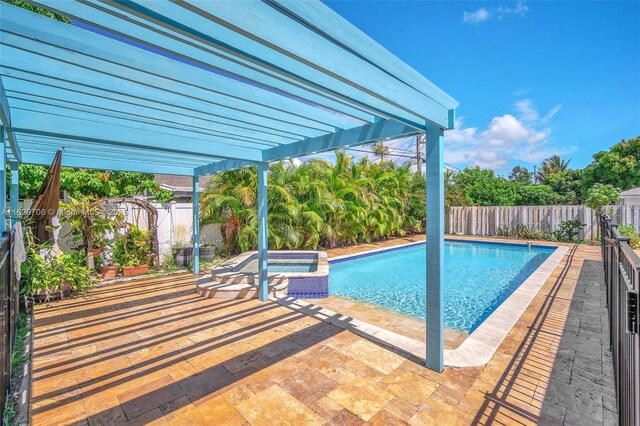 view of swimming pool with ceiling fan