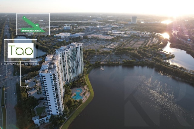 bird's eye view featuring a water view