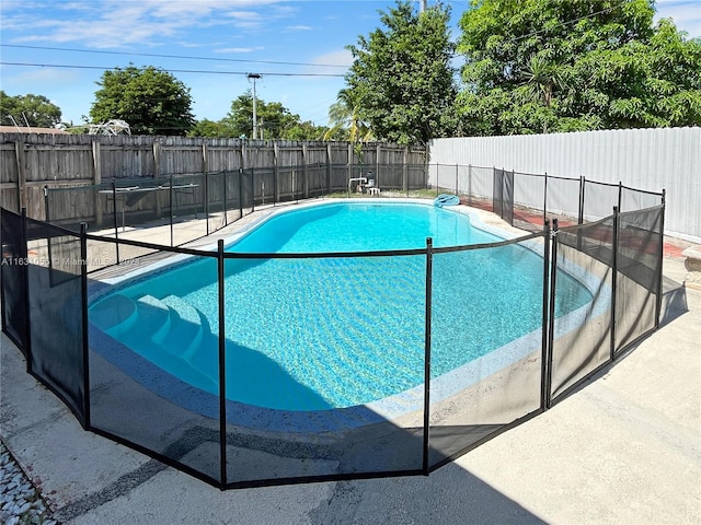 view of swimming pool