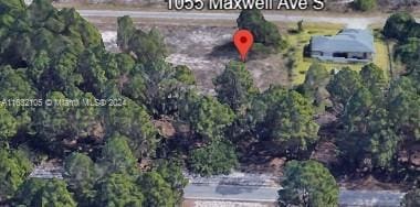 Listing photo 2 for 1055 Maxwell Ave S, Lehigh Acres FL 33974