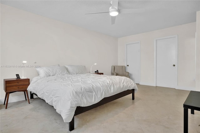 bedroom featuring ceiling fan