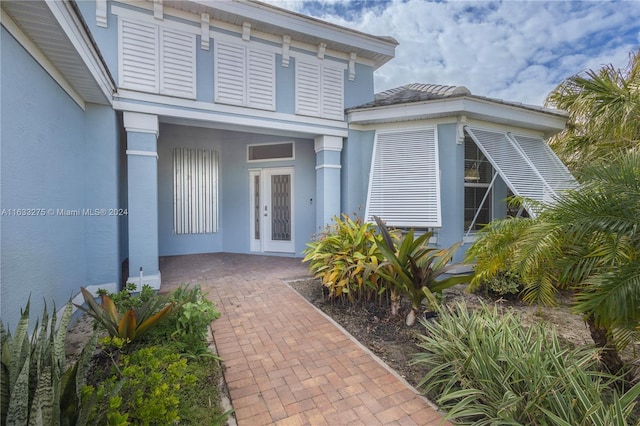 view of property entrance