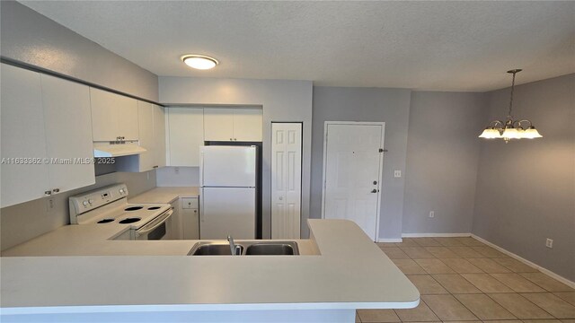11060 SW 196th St Unit 214, Cutler Bay, FL 33157 - community playground with a lawn