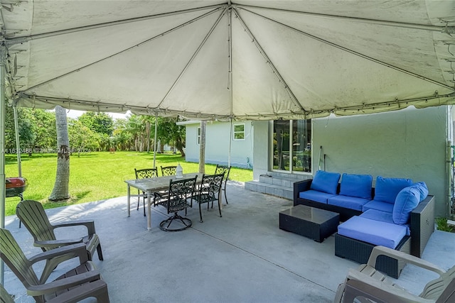 view of patio / terrace featuring an outdoor hangout area