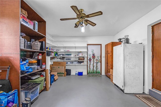 storage area with ceiling fan