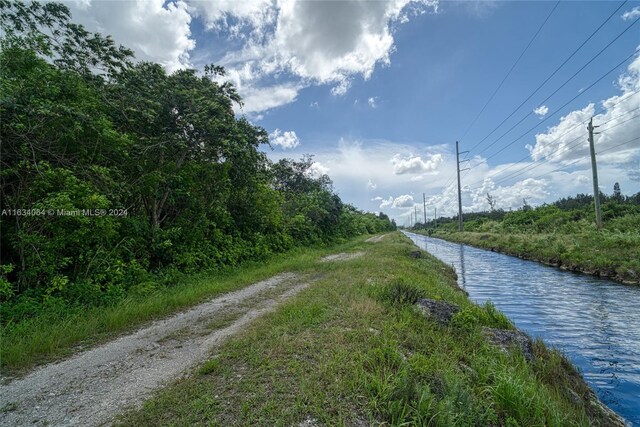 SW 42nd St, Miami, FL 33185