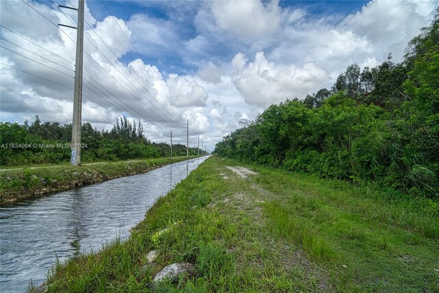 SW 42nd St, Miami, FL 33185