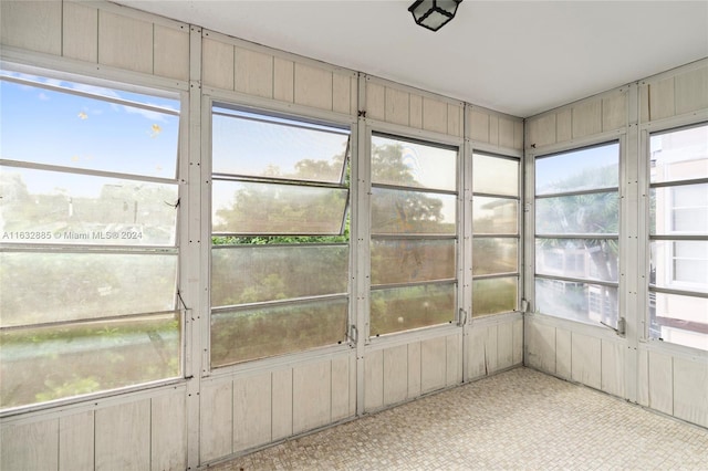 view of unfurnished sunroom