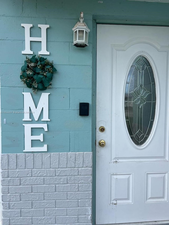 view of entrance to property