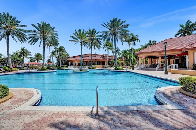 view of swimming pool featuring a patio