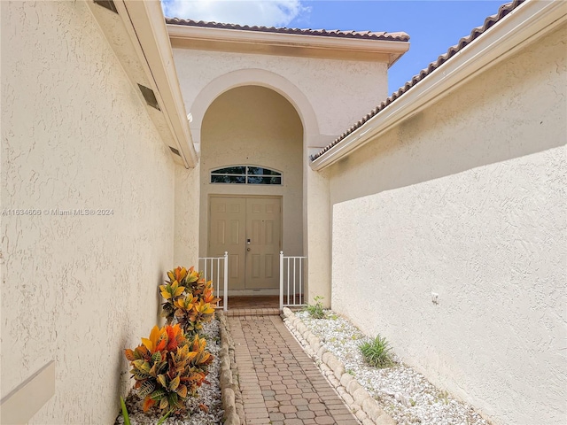 view of entrance to property