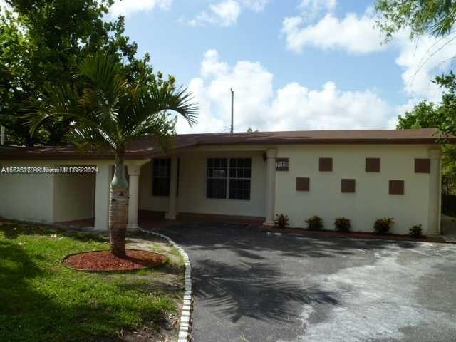 7120 Allen St, Hollywood FL, 33024, 4 bedrooms, 2 baths house for sale