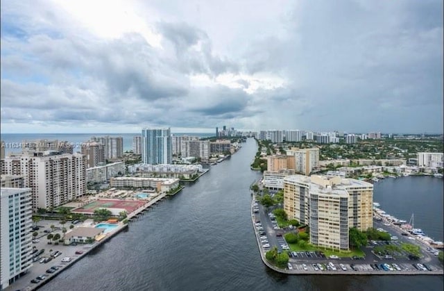 bird's eye view featuring a water view