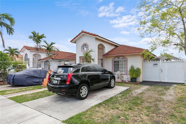 view of mediterranean / spanish-style home