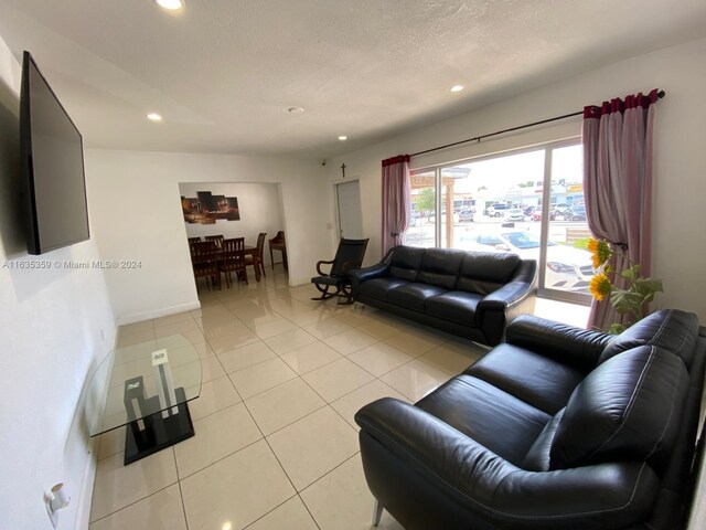 10 W 53rd Ter, Hialeah, FL 33012 - photo 16