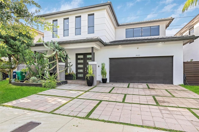 view of front facade with a garage