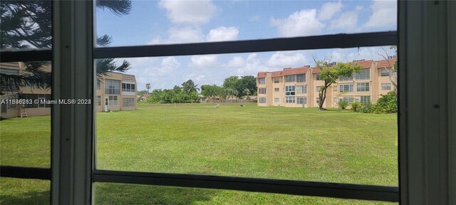9061 Sunrise Lakes Blvd Unit 116, Sunrise, FL 33322 - photo 11