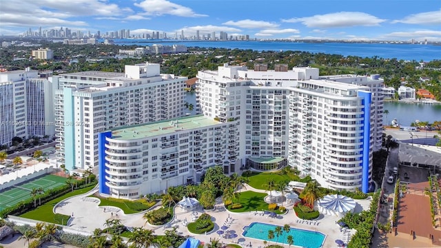 bird's eye view with a water view