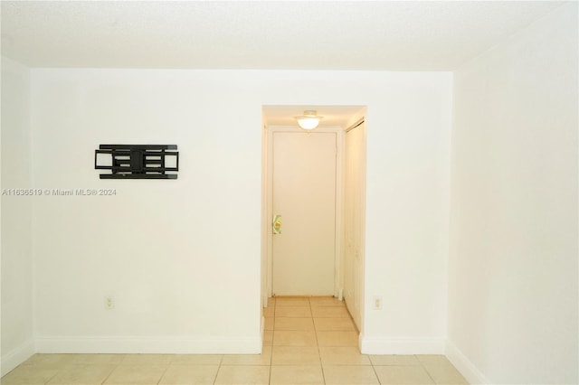 view of tiled spare room