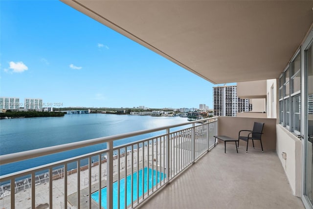 250 174th St Unit 902, Sunny Isles Beach FL, 33160, 2 bedrooms, 2 baths condo for sale