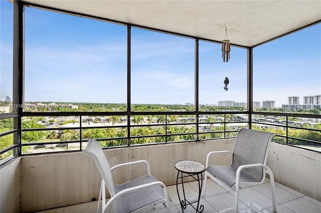 view of sunroom / solarium