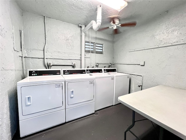 washroom featuring ceiling fan and separate washer and dryer