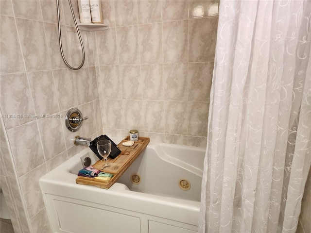 full bathroom featuring shower / tub combo