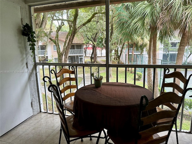 view of sunroom / solarium