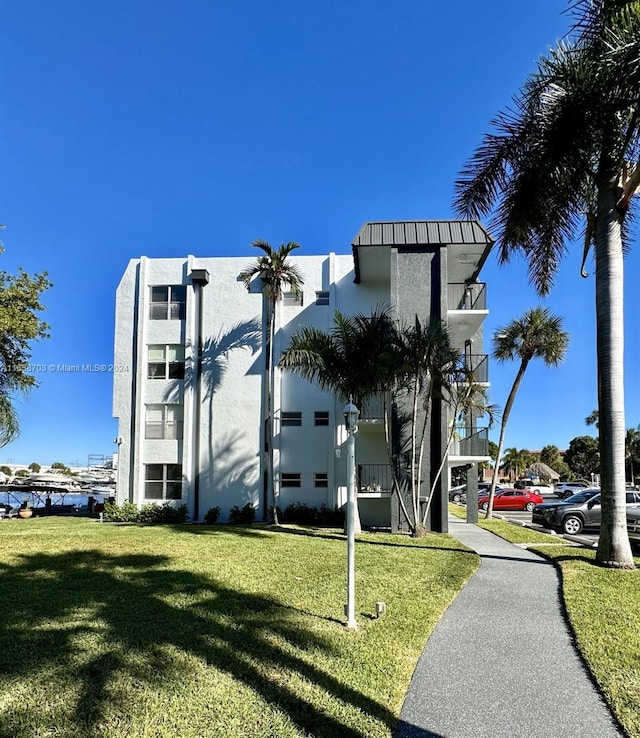 view of building exterior