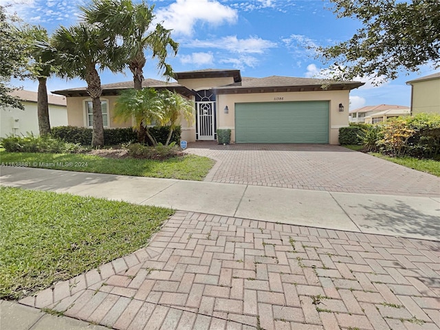 view of front of house featuring a garage