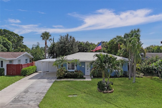 ranch-style house featuring a front yard