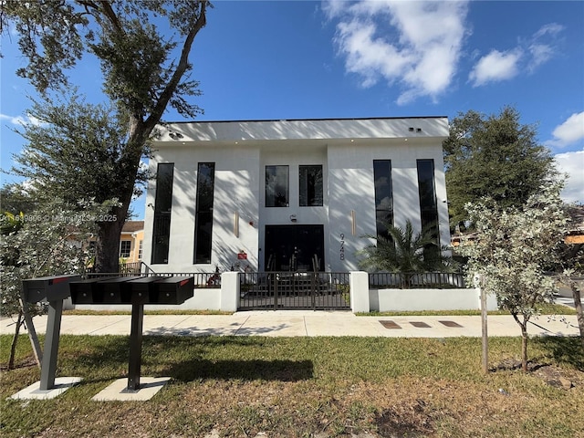 exterior space with a front yard