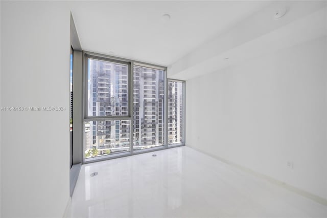 300 Biscayne Blvd Way Unit 2009, Miami, FL 33131 - spare room with expansive windows