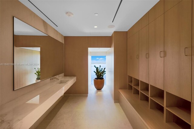 300 Biscayne Blvd Way Unit 2009, Miami, FL 33131 - view of mudroom