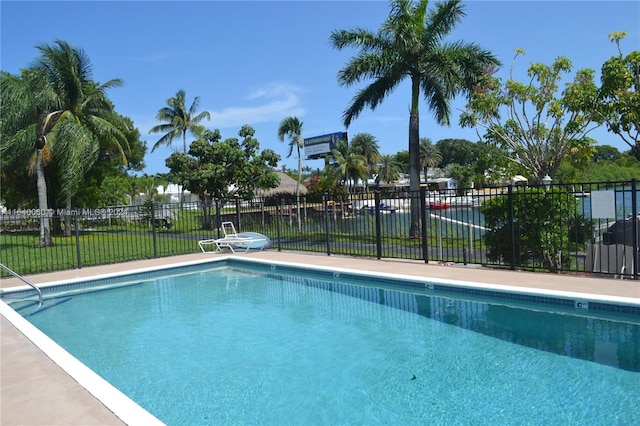 view of swimming pool