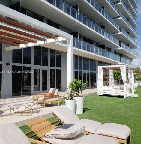 16385 Biscayne Blvd Unit Ph7, North Miami Beach, FL 33160 - photo 3